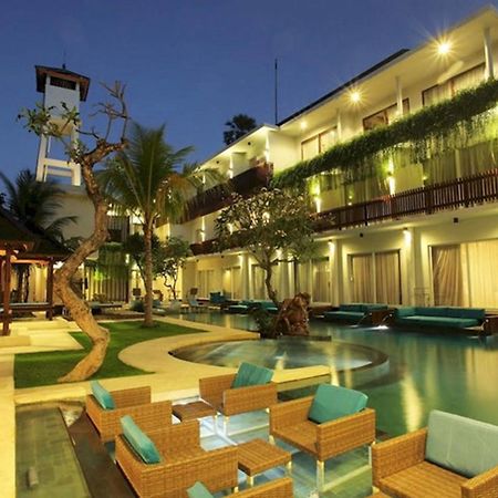 Aquarius Star Hotel Kuta  Exterior photo